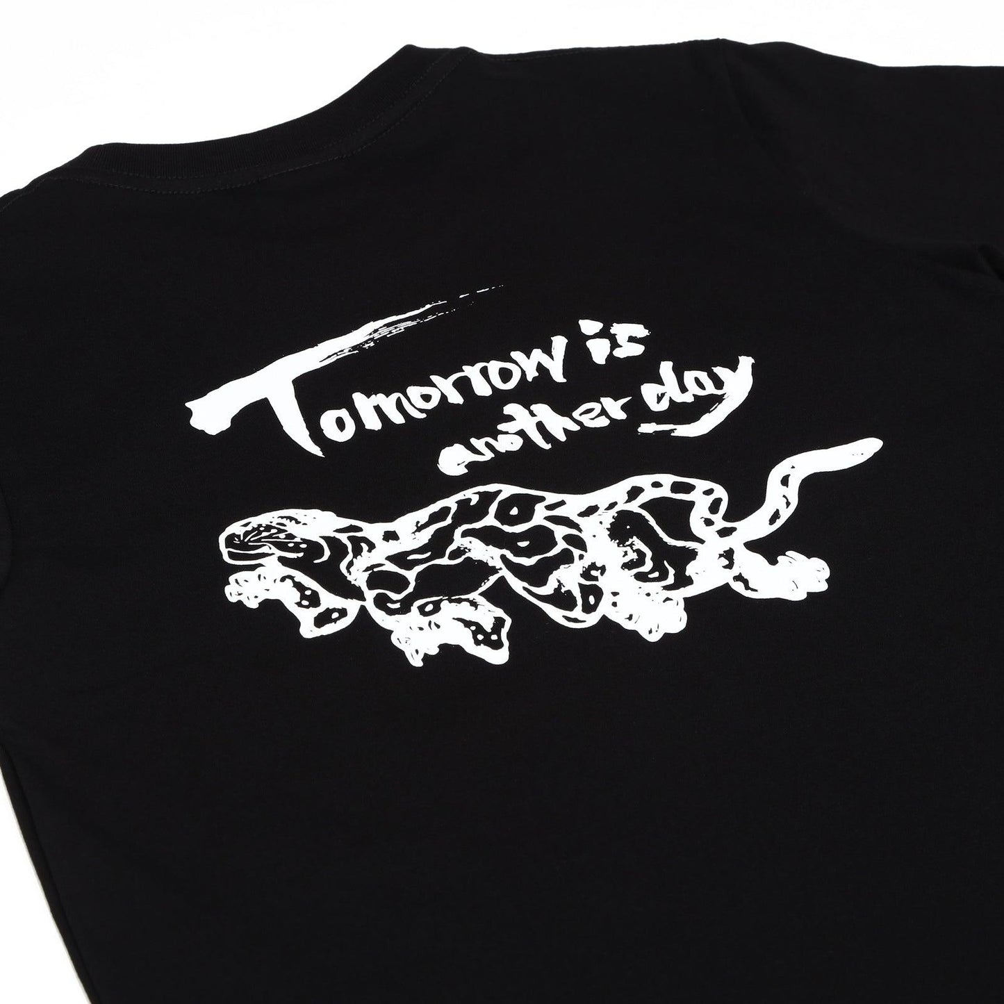 T Shirt Men's 100% Cotton -Hokusai Tiger ”Tomorrow is another day” FORTUNA Tokyo